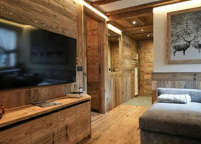 Alpine - Cervinia Апартаменти *